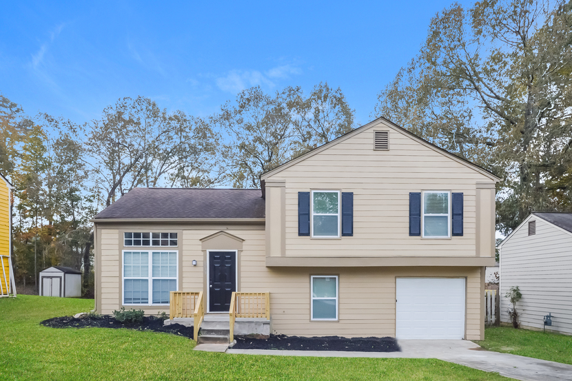 6233 Marbut Farms Lane Lithonia, GA 30058